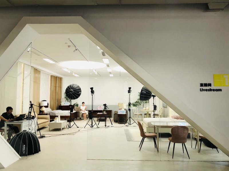 位于美克數(shù)創(chuàng)科藝園內(nèi)的直播間
