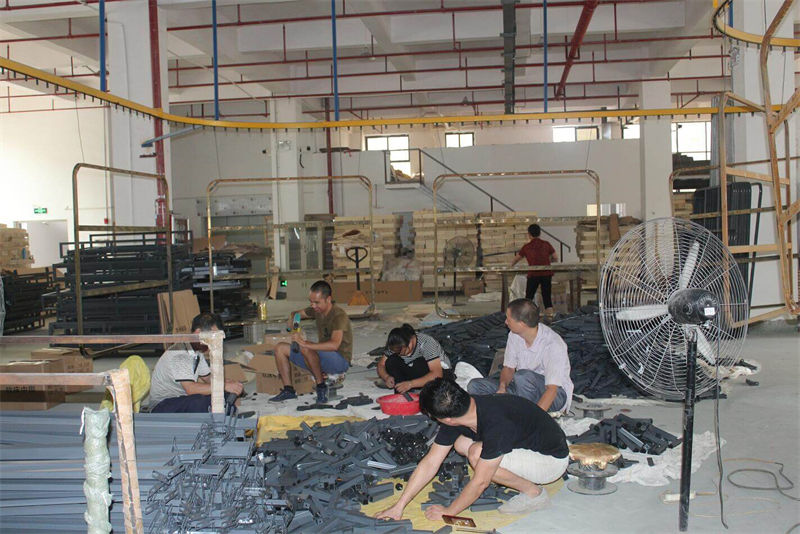 良友五金家具配件廠家