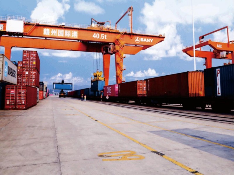 推動(dòng)家具產(chǎn)業(yè)轉(zhuǎn)型升級(jí)