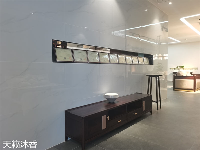 世紀(jì)豪軒&middot;天籟沐香 蘭亭韻-悅系列時(shí)尚輕奢新中式風(fēng)格愛(ài)里古夷蘇木家具展廳實(shí)拍