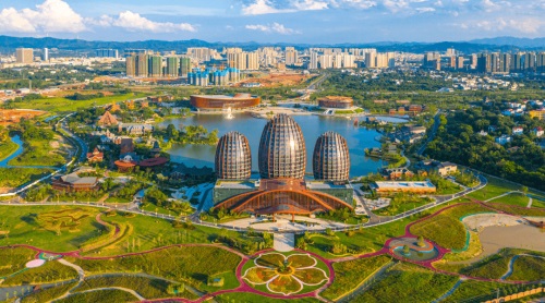 南康依托首位家具特色優勢產業，持續做好脫貧人口和重點人群就業增收