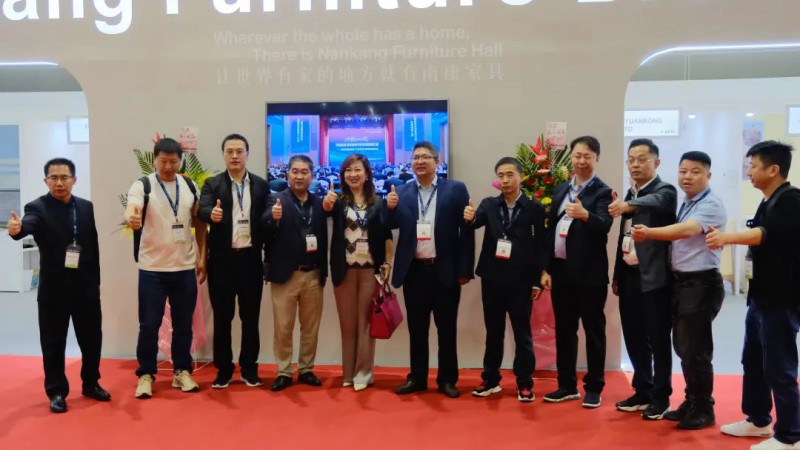 政府助力,組團(tuán)出海!南康家具品牌館亮相馬來(lái)西亞國(guó)際家具展