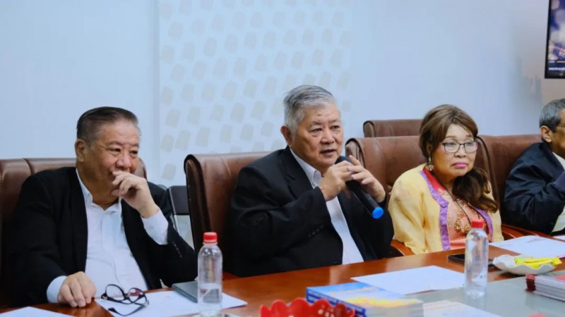 馬來(lái)西亞國(guó)際商務(wù)促進(jìn)協(xié)會(huì)、馬中國(guó)際貿(mào)工連線總會(huì)拿督張創(chuàng)迪會(huì)長(zhǎng)