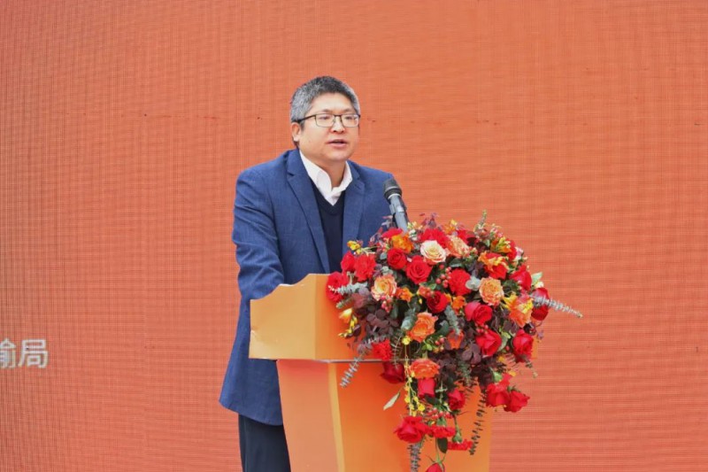 區(qū)委常委、副區(qū)長(zhǎng)李成勝出席儀式并致辭