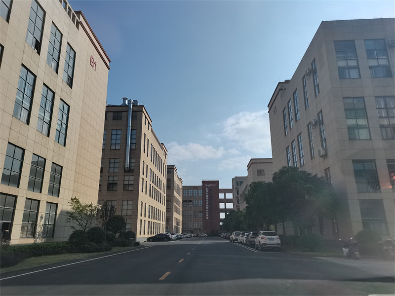 贛州華柏木業(yè)戶外家具生產(chǎn)廠家工廠實拍