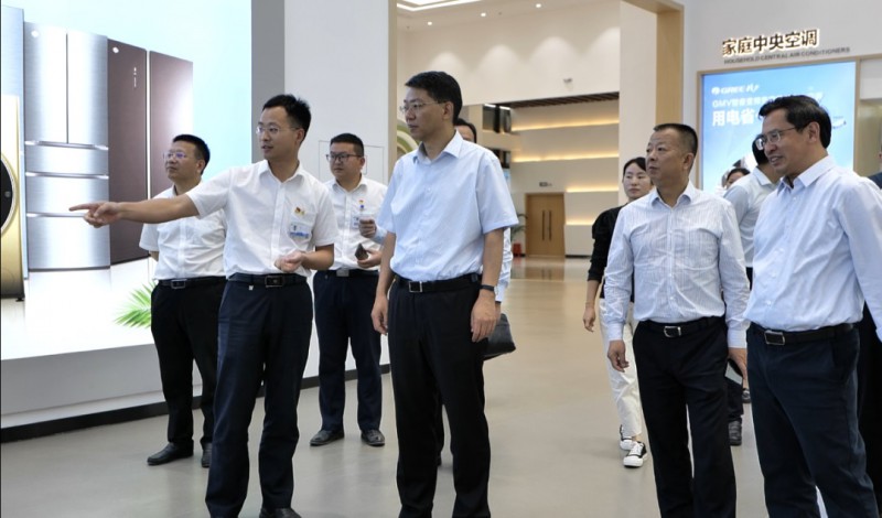 省委常委、省委組織部部長吳浩在南康調研,并視察協會工作1