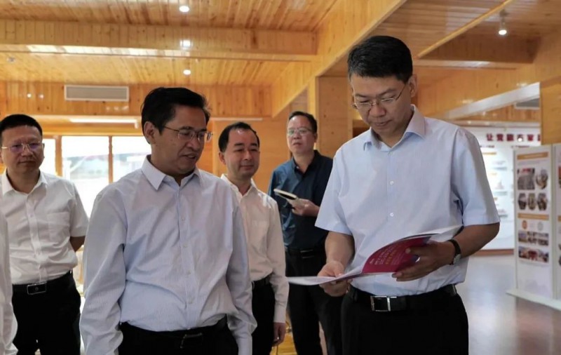 省委常委、省委組織部部長吳浩在南康調研,并視察協會工作3