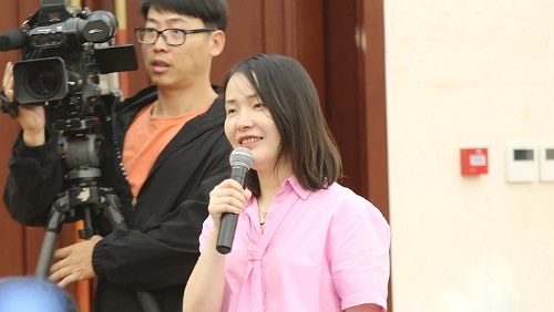 香港商報記者提問