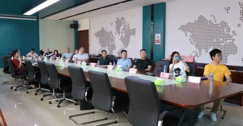 會上有關部門負責人、企業代表就南康家具與FSC的合作需求、模式、路徑等分別發表了各自觀點和看法1