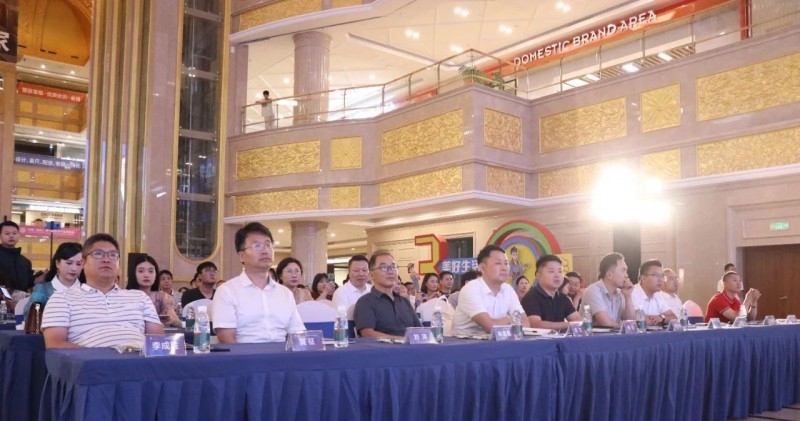 《郭鐵有話說》南康家具力量第40期公益分享會暨6周年感恩慶典在南康家居美學館隆重舉辦