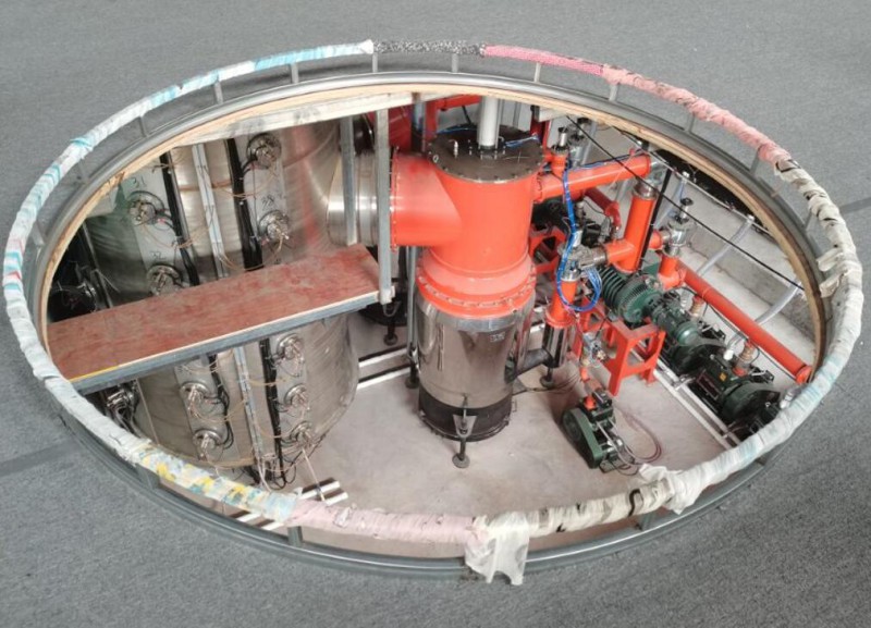 南康鑫鈦真空鍍膜設(shè)備 (8)