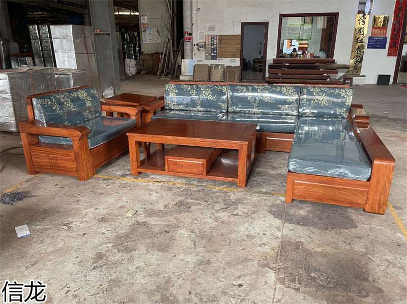 信龍紅木巴花家具