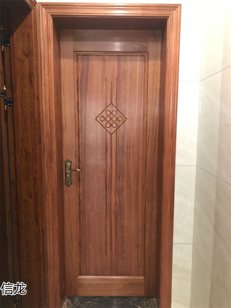 信龍紅木門
