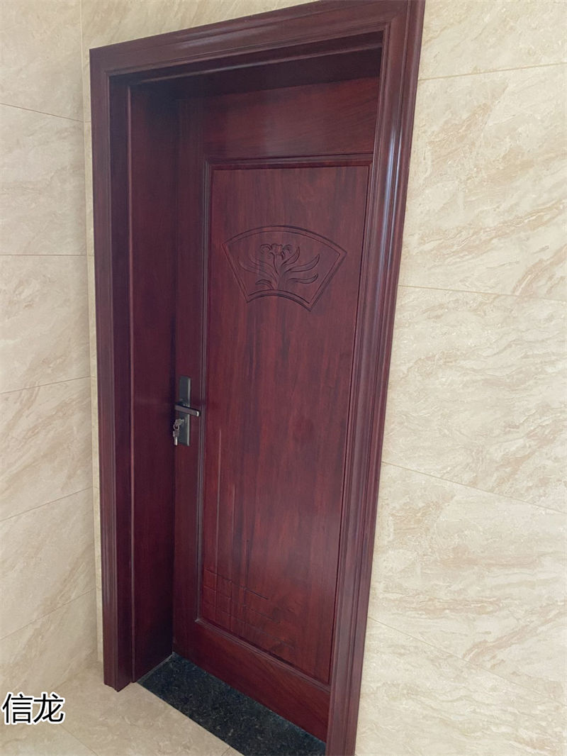 信龍紅木門