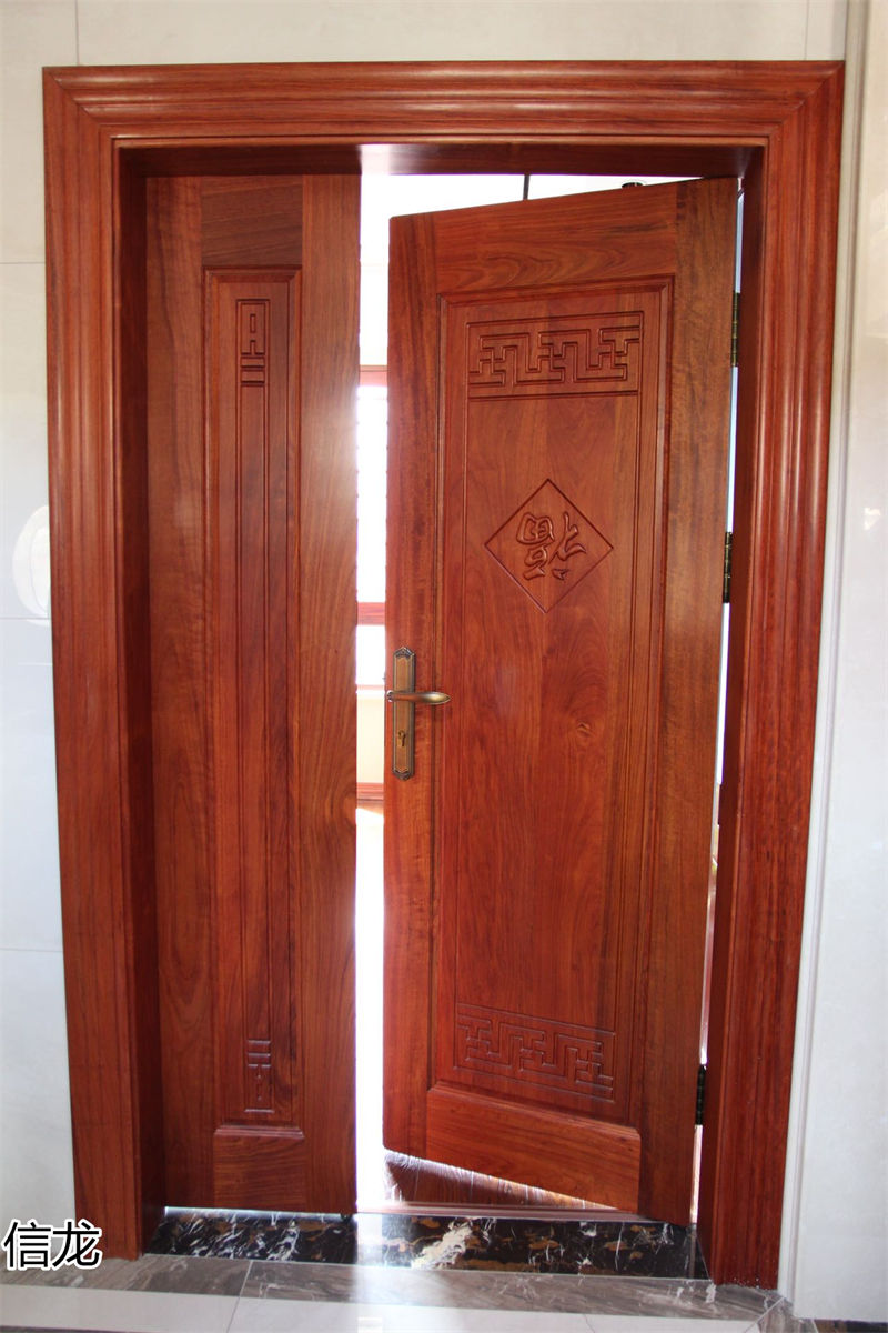 信龍紅木門