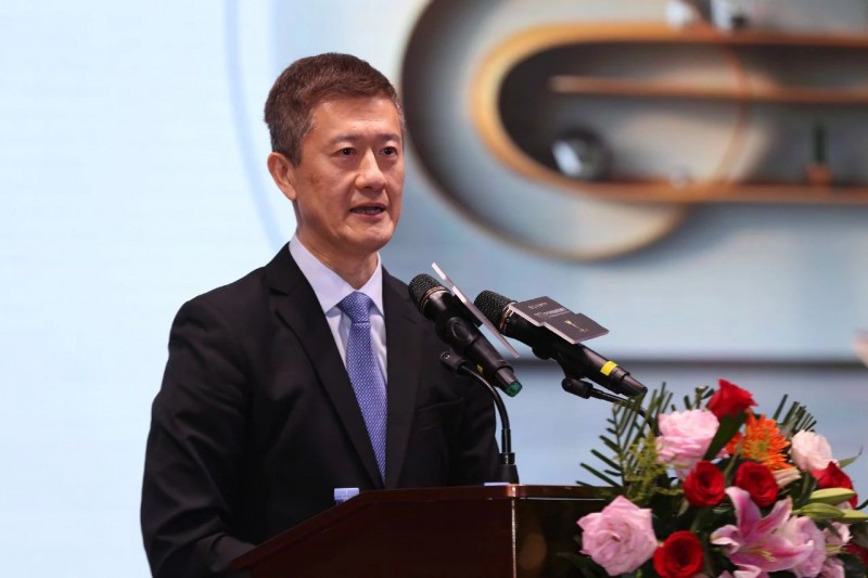 品牌與企業(yè)傳播資深專家,中國內(nèi)地第一代的公共關(guān)系專業(yè)人士之一徐俊帶來了《數(shù)字引力:創(chuàng)新思維 賦能數(shù)字未來》的主題演講