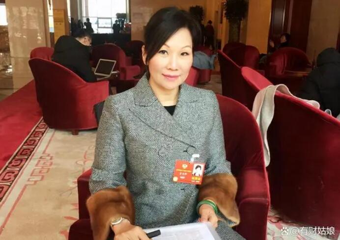 翟美卿的經歷便是白手起家，草根逆襲的真實寫照